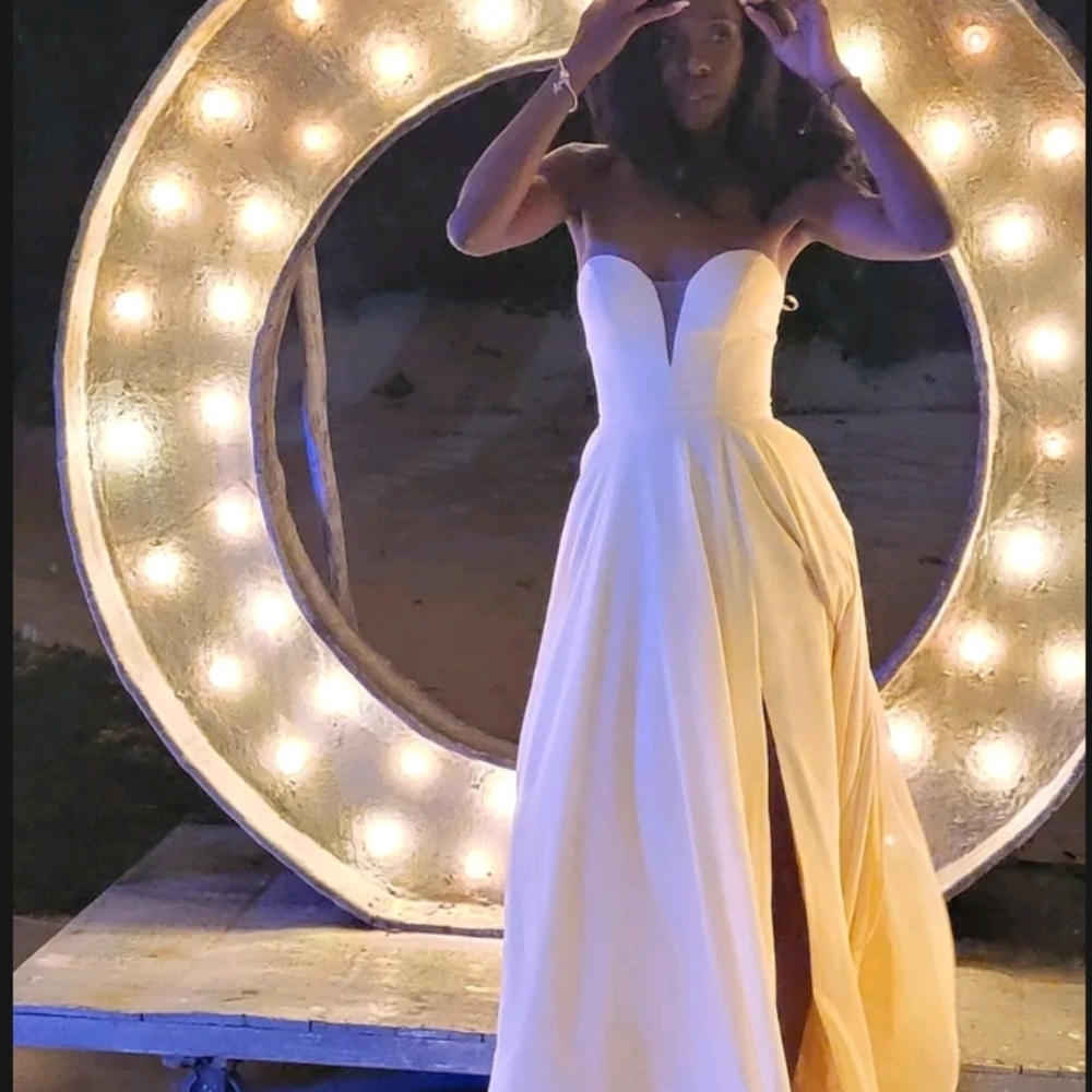 💛 Faviana size 00 S 10232 Sweetheart Neckline Chiffon A-line Gown